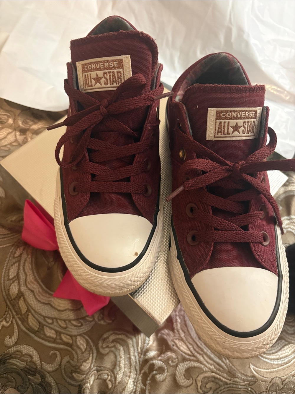 Converse Low Top Sneakers - Burgundy and White